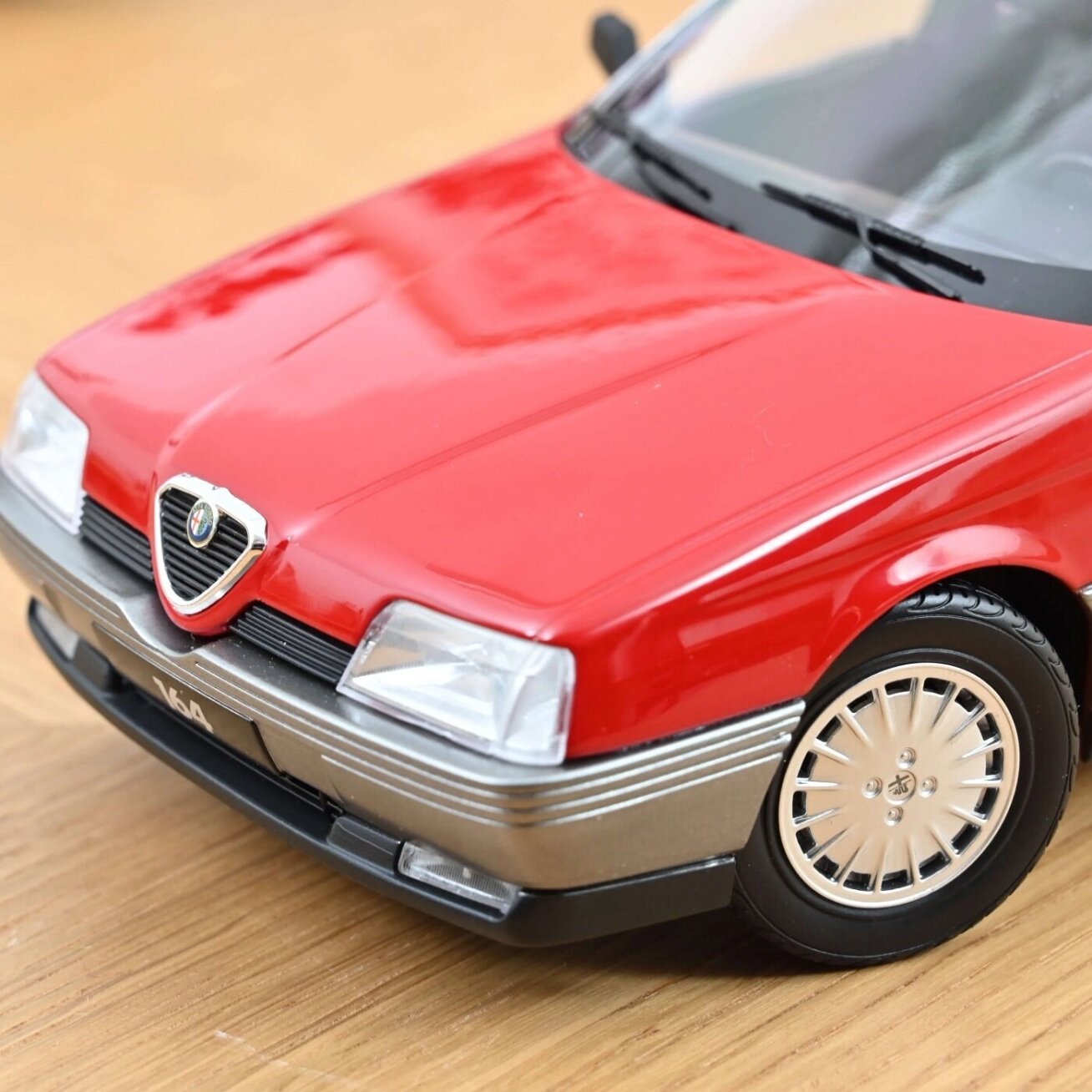 Alfa Romeo 164, 1991 - 1:18 Norev 2