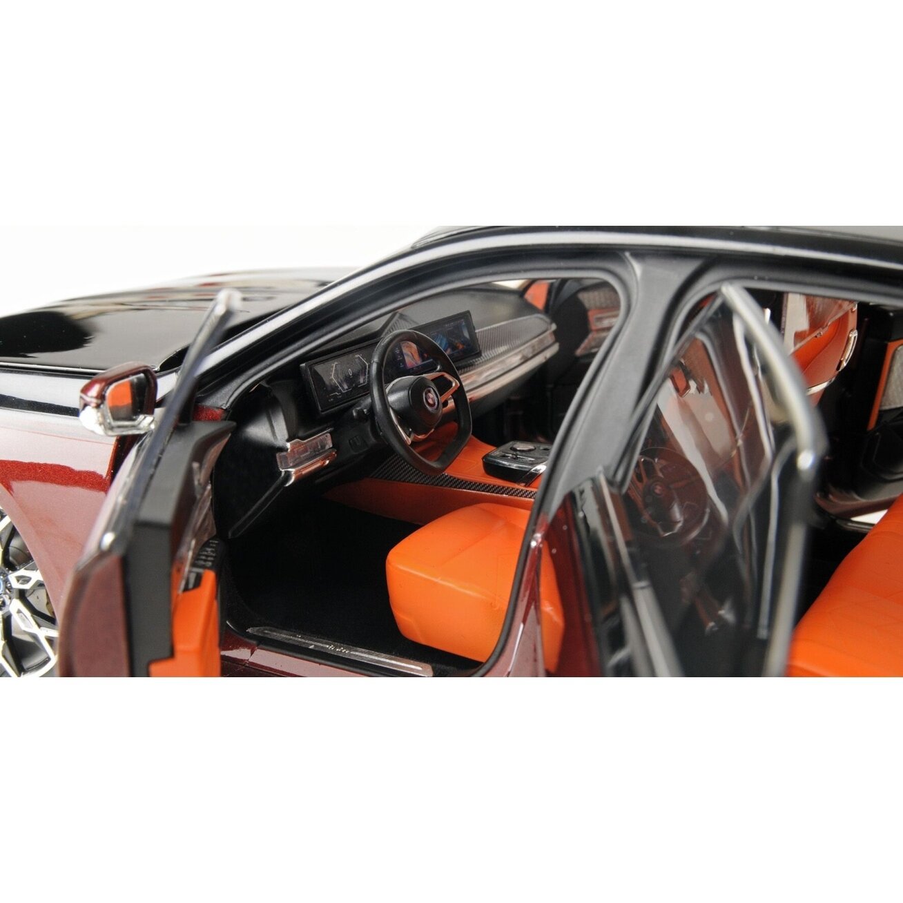 BMW i7 (G70), 2022 - 1:18 Minichamps 5