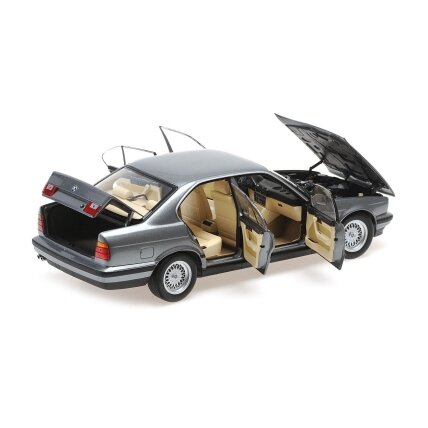 BMW 535I (E34), 1988 - 1:18 Minichamps 1