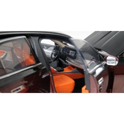 BMW i7 (G70), 2022 - 1:18 Minichamps 7