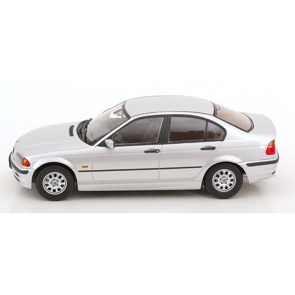 BMW 3 Series (E46) Limousine, 1999 - 1:18 KK-Scale 2 BMW 3 Series (E46) Limousine, 1999 - 1:18 KK-Scale 2