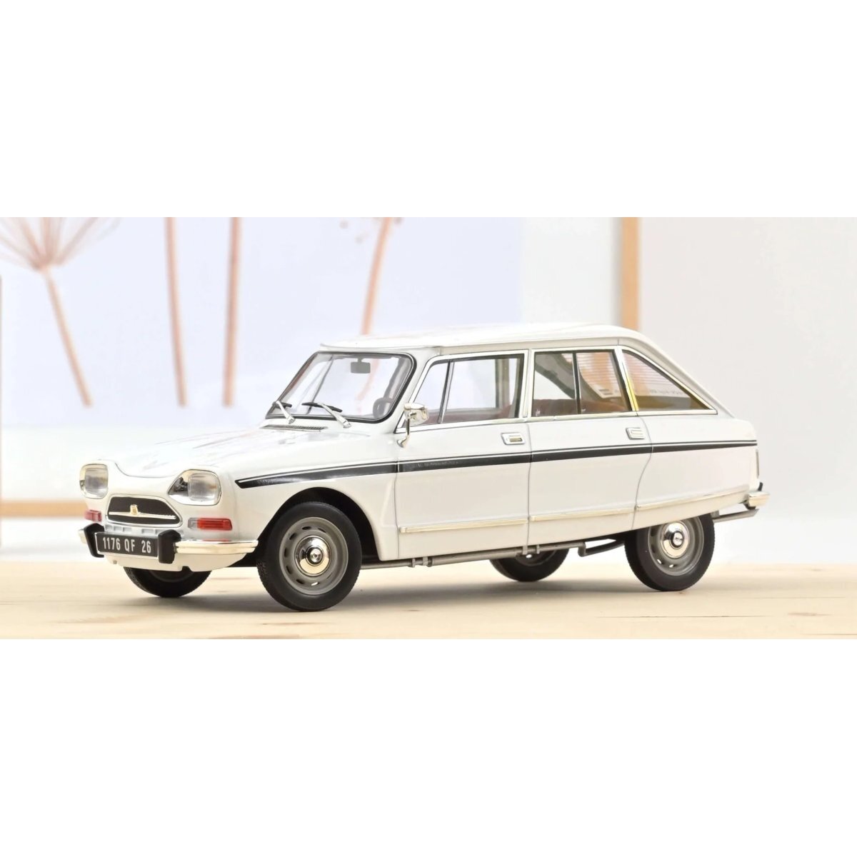 Citroën Ami Super, 1974 - 1:18 Norev Citroën Ami Super, 1974 - 1:18 Norev