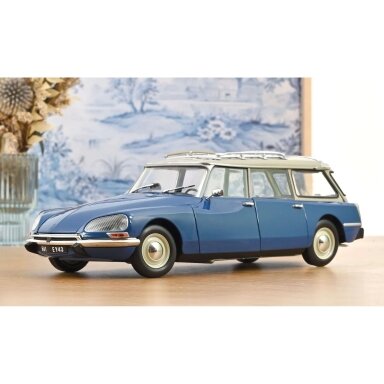 Citroën DS 21 Break, 1970 - 1:18 Norev Citroën DS 21 Break, 1970 - 1:18 Norev