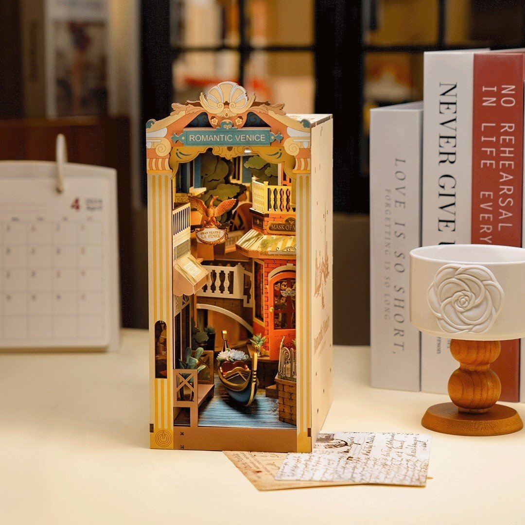 DIY Book Nook - Romantic Venice 2 DIY Book Nook - Romantic Venice 2