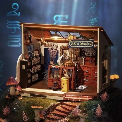 DIY miniature house - Kiki´s Magic Emporium 1 DIY miniature house - Kiki´s Magic Emporium 1