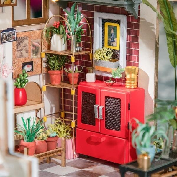 DIY miniature house - Emily’s Flower Shop 1 DIY miniature house - Emily’s Flower Shop 1