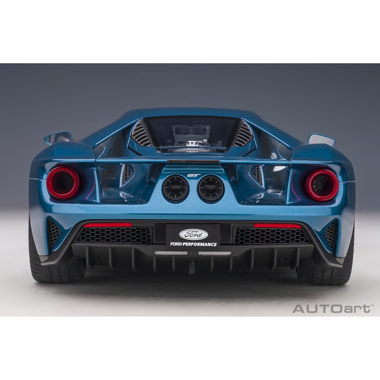 Ford GT, 2017 - 1:12 AutoArt 4