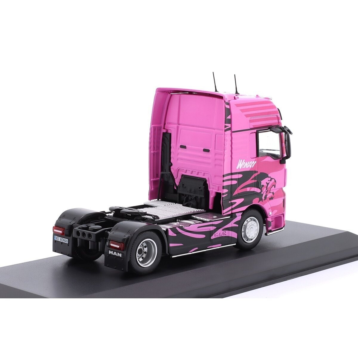 MAN TGX, 2014 - 1:43 Hachette 1
