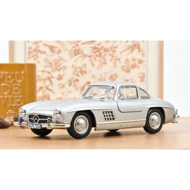 Mercedes-Benz 300 SL (W198), 1954 - 1:18 Norev Mercedes-Benz 300 SL (W198), 1954 - 1:18 Norev