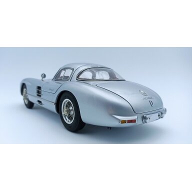 Mercedes-Benz 300 SLR Coupe, 1955 - 1:18 CMC