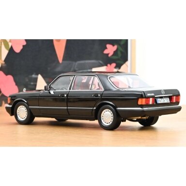 Mercedes-Benz 560 SEL (W126), 1991 - 1:18 Norev