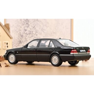 Mercedes-Benz S600 (W140), 1997 - 1:18 Norev Mercedes-Benz S600 (W140), 1997 - 1:18 Norev