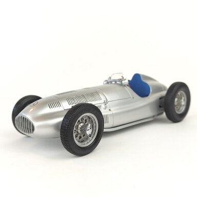 Mercedes-Benz W165, 1939 - 1:18 CMC