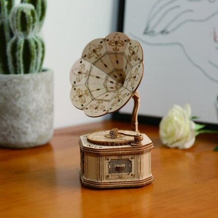 Wooden 3D Gramophone puzzle 1 Wooden 3D Gramophone puzzle 1