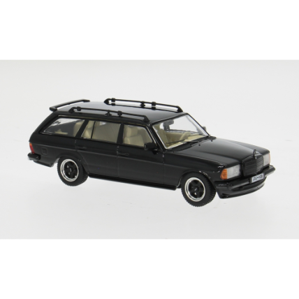 Mercedes-Benz 500 TE V8 AMG (S123), 1979 - 1:43 IXO Mercedes-Benz 500 TE V8 AMG (S123), 1979 - 1:43 IXO