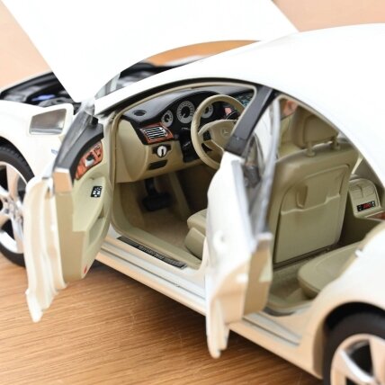Mercedes-Benz CLS Coupé (C218), 2011- 1:18 Norev 3 Mercedes-Benz CLS Coupé (C218), 2011- 1:18 Norev 3