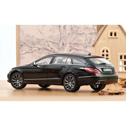 Mercedes-Benz CLS Shooting Brake (X218), 2011- 1:18 Norev 1 Mercedes-Benz CLS Shooting Brake (X218), 2011- 1:18 Norev 1