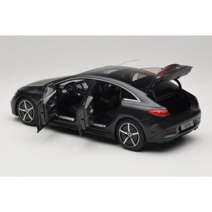 Mercedes-Benz EQE (V295) AMG Line, 2022 - 1:18 NZG 3