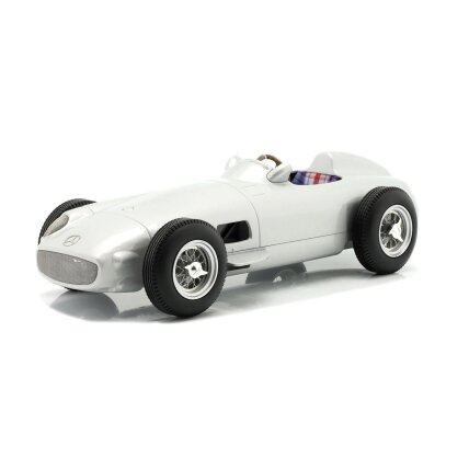 Mercedes-Benz W196 Plain Body Edition F1 (with driver figure), 1955 - 1:18 WERK83 Mercedes-Benz W196 Plain Body Edition F1 (with driver figure), 1955 - 1:18 WERK83