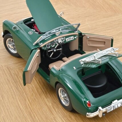 MG MGA, 1955 - 1:18 Norev 3 MG MGA, 1955 - 1:18 Norev 3
