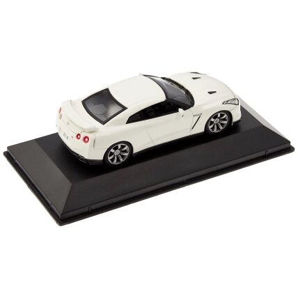 Nissan GT-R R35, 2008 - 1:43 First 43 Models 1 Nissan GT-R R35, 2008 - 1:43 First 43 Models 1
