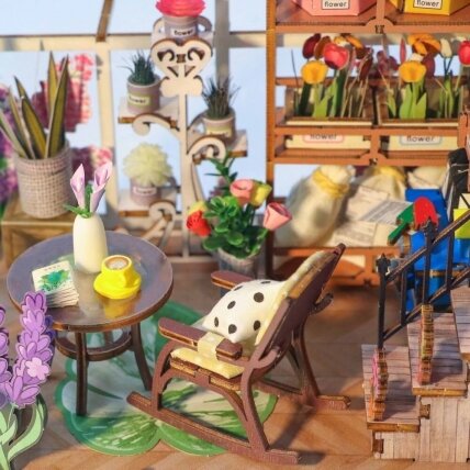 DIY Book Nook - Garden House 5 DIY Book Nook - Garden House 5