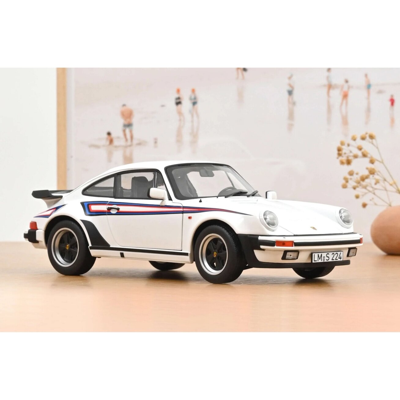 Porsche 911 (930) Turbo 3.3 Coupe, 1980 - 1:18 Norev Porsche 911 (930) Turbo 3.3 Coupe, 1980 - 1:18 Norev