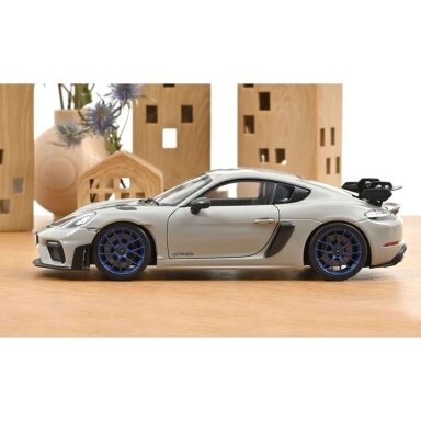 Porsche Cayman GT4 RS Weissach Pack, 2023 - 1:18 Norev