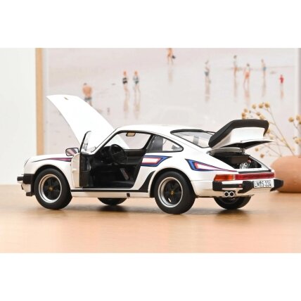 Porsche 911 (930) Turbo 3.3 Coupe, 1980 - 1:18 Norev 2 Porsche 911 (930) Turbo 3.3 Coupe, 1980 - 1:18 Norev 2