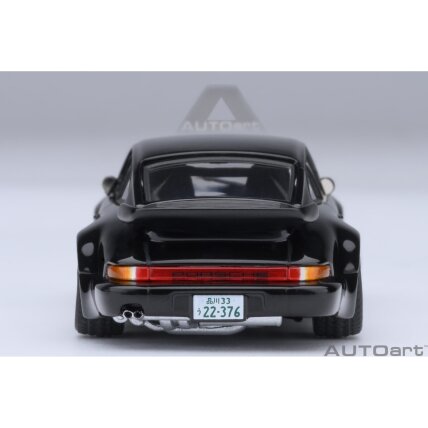 Porsche 911 (930) Turbo Wangan Midnight “Blackbird” - 1:64 AutoArt 5 Porsche 911 (930) Turbo Wangan Midnight “Blackbird” - 1:64 AutoArt 5