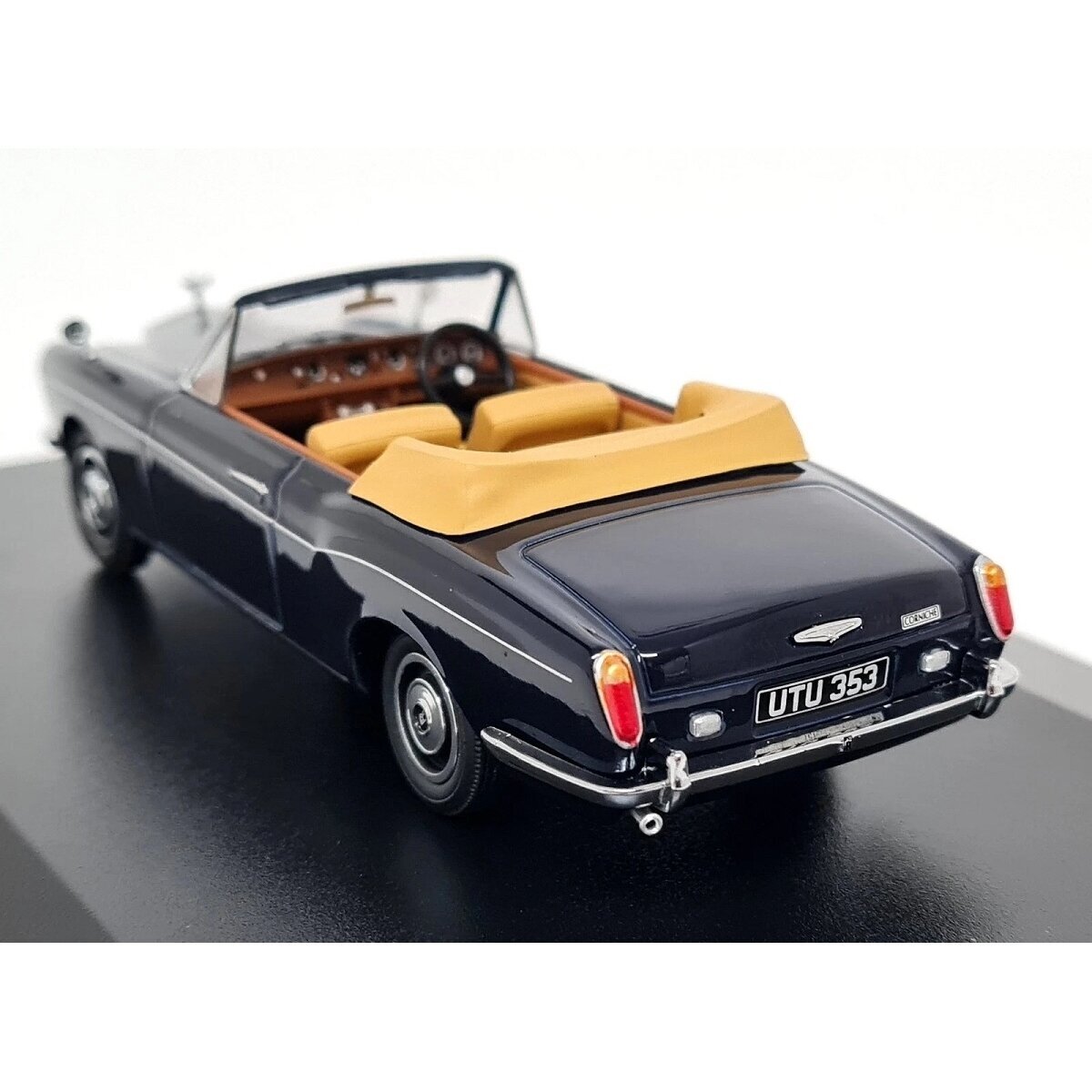 Rolls Royce Corniche Convertible, 1972 - 1:43 Oxford 1 Rolls Royce Corniche Convertible, 1972 - 1:43 Oxford 1