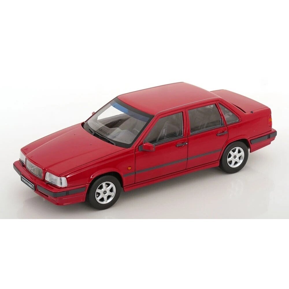 Volvo 850, 1993 - 1:18 Triple 9