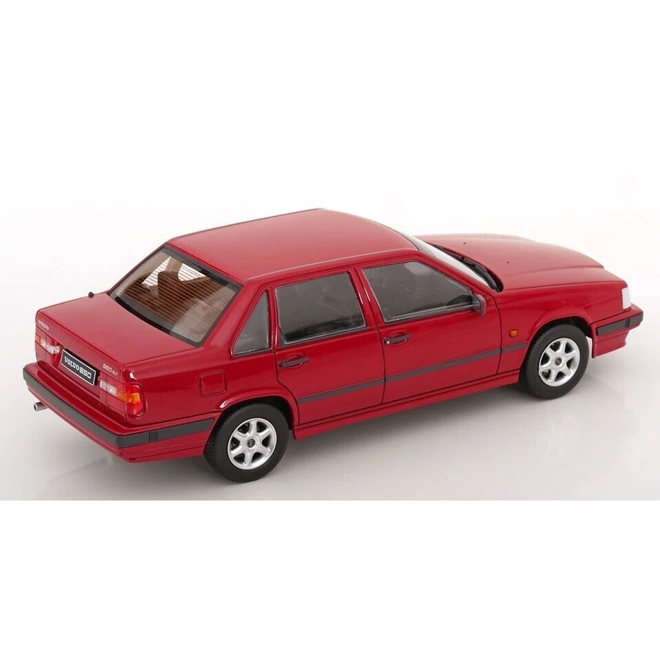 Volvo 850, 1993 - 1:18 Triple 9 1