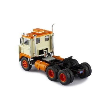 White 7400, 1960 - 1:43 IXO
